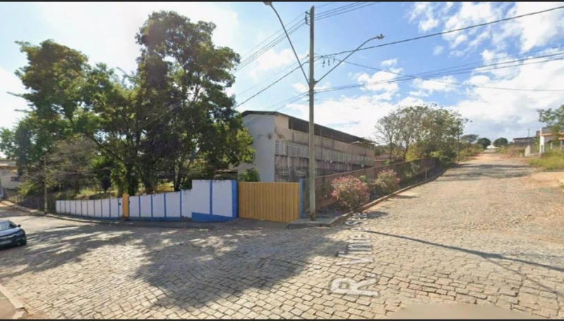 Terreno com 4.972m² em Iguatama/MG em Iguatama - Minas Gerais