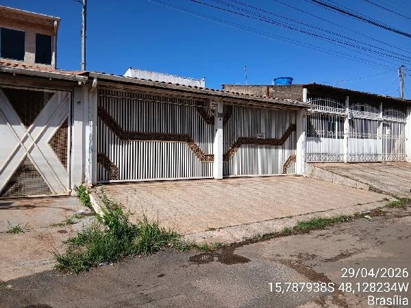 Casa com 2 Quartos em Ceilândia Norte/DF em Ceilandia - Distrito Federal