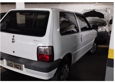 Fiat Uno Mille Economy Mille Economy 2013 em Curitiba - Paraná