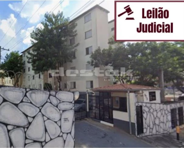 Apartamento em Carapicuíba/SP em Carapicuíba - São Paulo
