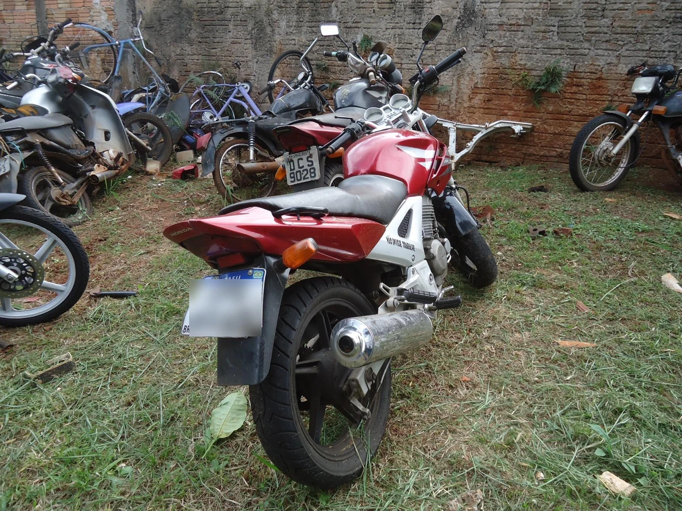 Honda CBX 250 Twister 2007 250cc Gasolina Manual em Astorga - Paraná