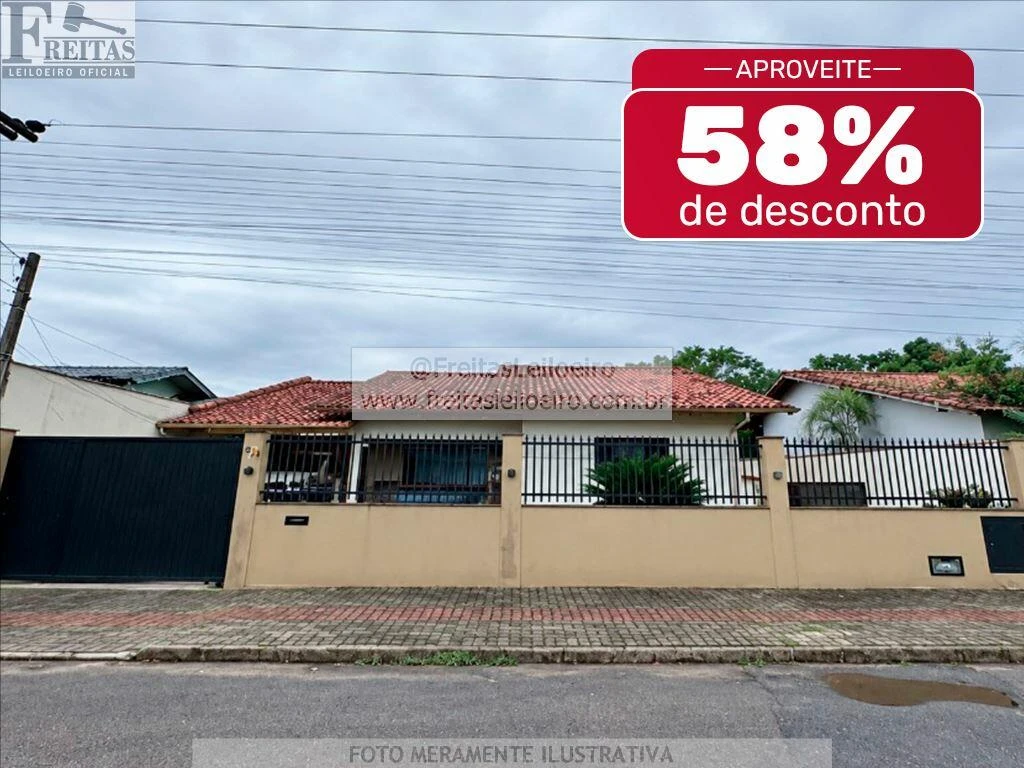 Casa em Brusque/SC em Brusque - Santa Catarina