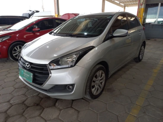 Hyundai HB20 1.6M COMF 2017/2018 em Tijucas - Santa Catarina