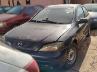 Chevrolet Astra Sunny 01/02 2001/2002 Cinza em Jales - São Paulo