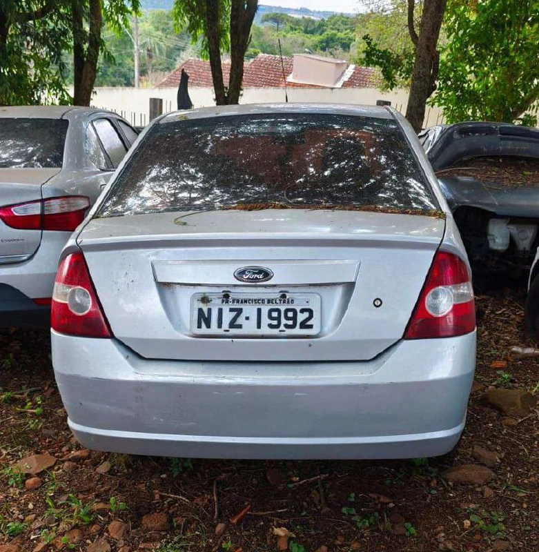 Ford Fiesta Sedan 2008 Prata em Cascavel - Paraná