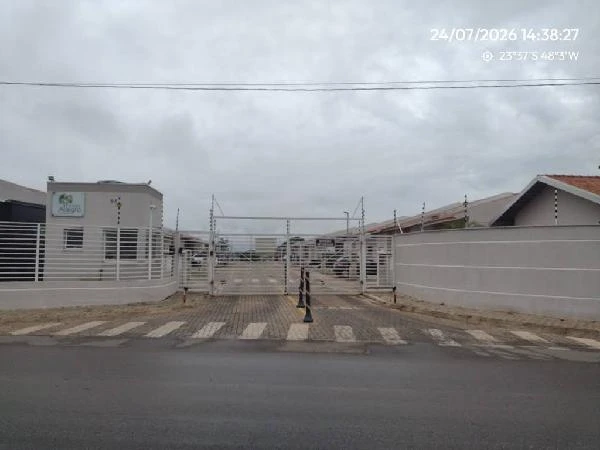 Casa com 2 Quartos e 2 Vagas em Itapetininga/SP em Itapetininga - São Paulo