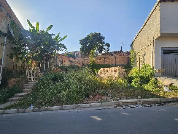 Terreno em Esmeraldas/MG em Esmeraldas - Minas Gerais