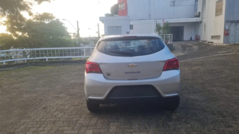 Chevrolet Onix LT 1.0 em Itabuna - Bahia