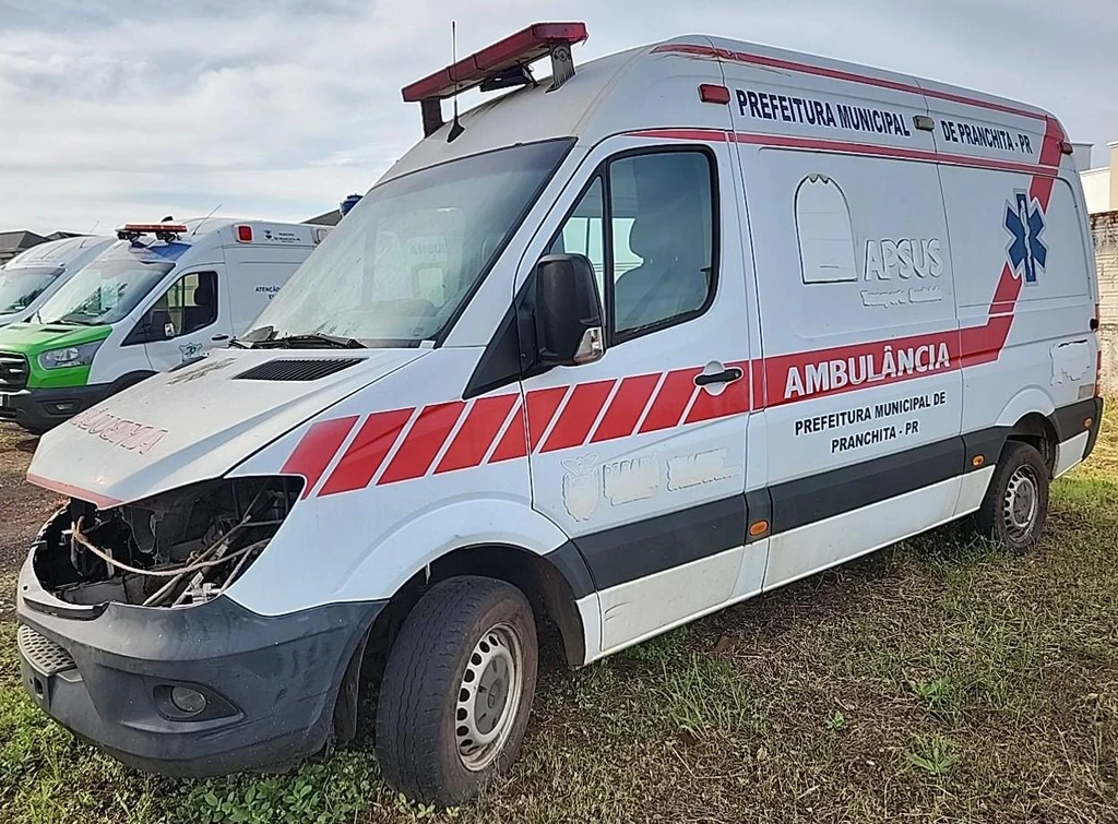 Mercedes-Benz Sprinter Ambulância 2017/2018 Branca 4 Portas em Pranchita - Paraná