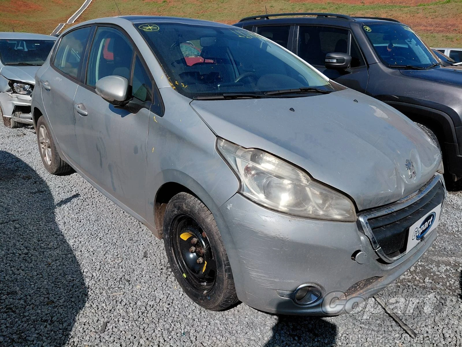 Peugeot 208 Allure 2015 1.5 em Itaquaquecetuba - São Paulo