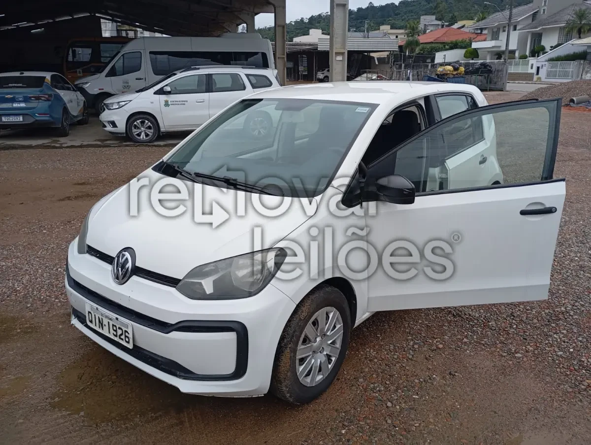 Outro VW/UP Take MCV - Ano 2017/2018 em Apiúna/SC em Apiúna - Santa Catarina
