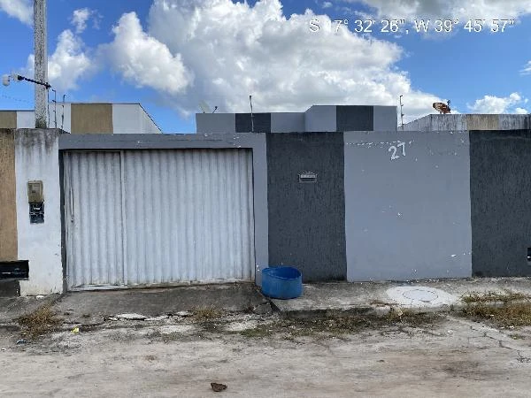 Casa com 2 Quartos em Teixeira de Freitas/BA em Teixeira De Freitas - Bahia