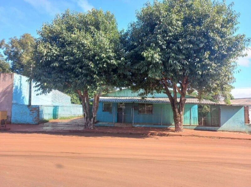 Terreno no Av Castelo Branco 420 em Giruá/RS em Giruá - Rio Grande do Sul