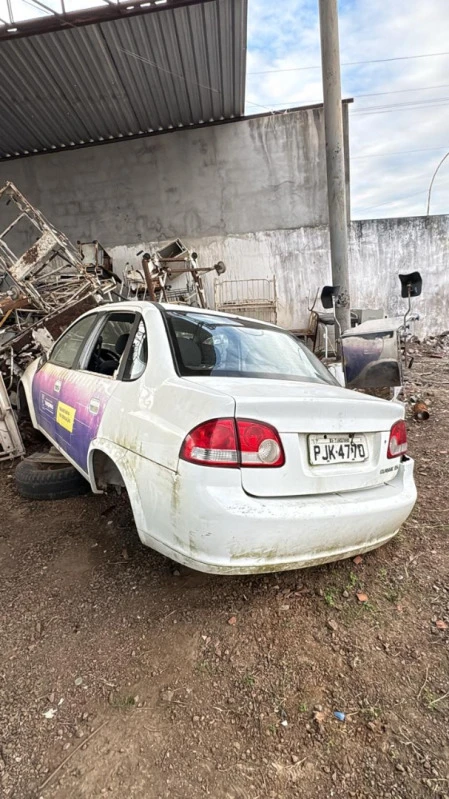 Chevrolet Classic LS 2015 em Tanquinho - Bahia