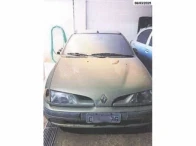 Renault Megane Megane 1.6 B 99/00 em Passos - Minas Gerais