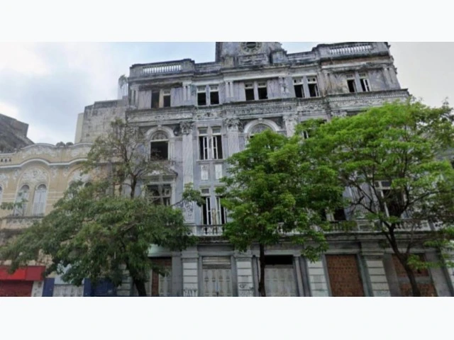 Prédio Comercial no Santo Antônio em Recife/PE em Recife - Pernambuco