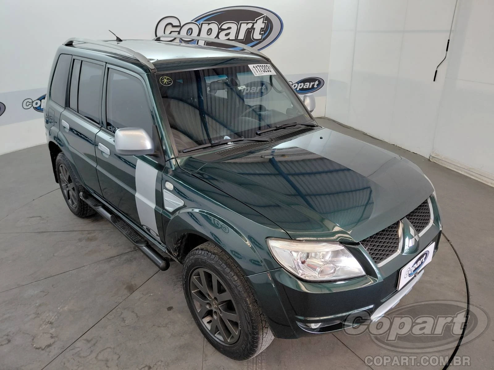 Mitsubishi Pajero TR4 2.0 16V 2015 Flex em Osasco - São Paulo