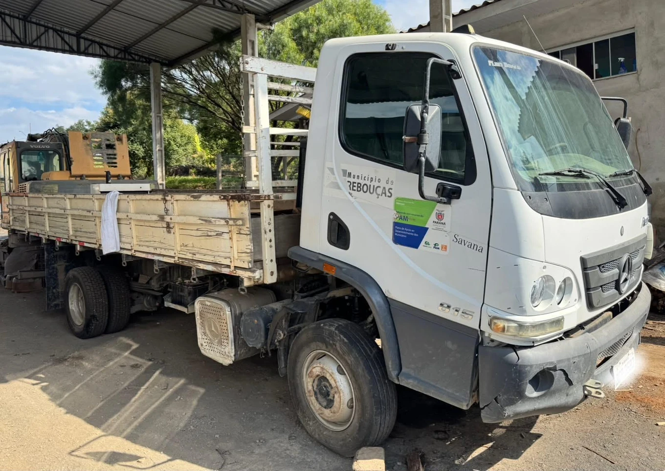 Mercedes-Benz Accelo 81 2018 4x2 Carga seca em Rebouças - Paraná