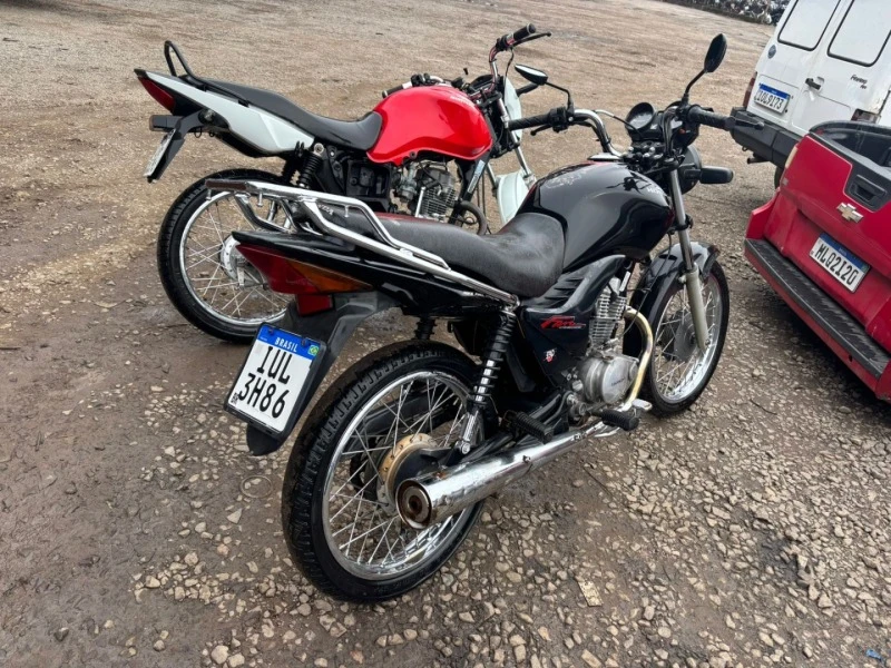 Honda CG 150 FAN ESI 2013 em Caxias Do Sul - Rio Grande do Sul