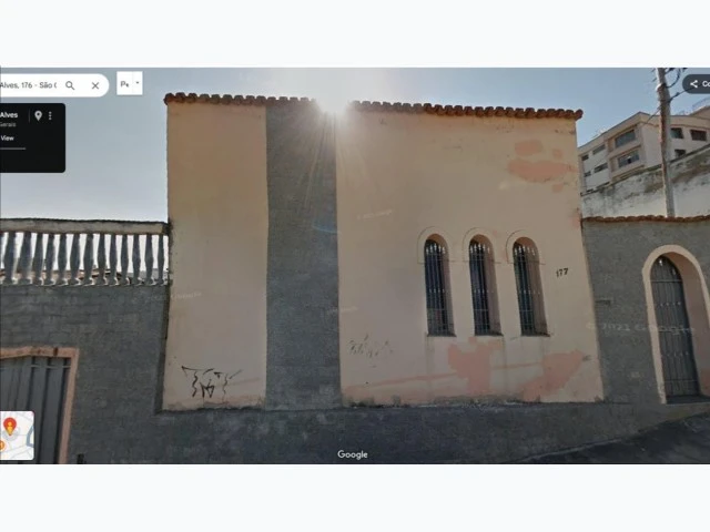 Casa com 2 Casas em Barbacena/MG em Barbacena - Minas Gerais