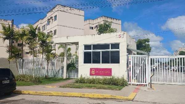 Apartamento com 2 Quartos e 1 Vaga em São Lourenço da Mata/PE em Sao Lourenco Da Mata - Pernambuco