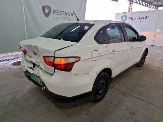 Fiat Siena Tetrafuel 1.4 2012 2013 em Nova Santa Rita - Rio Grande do Sul
