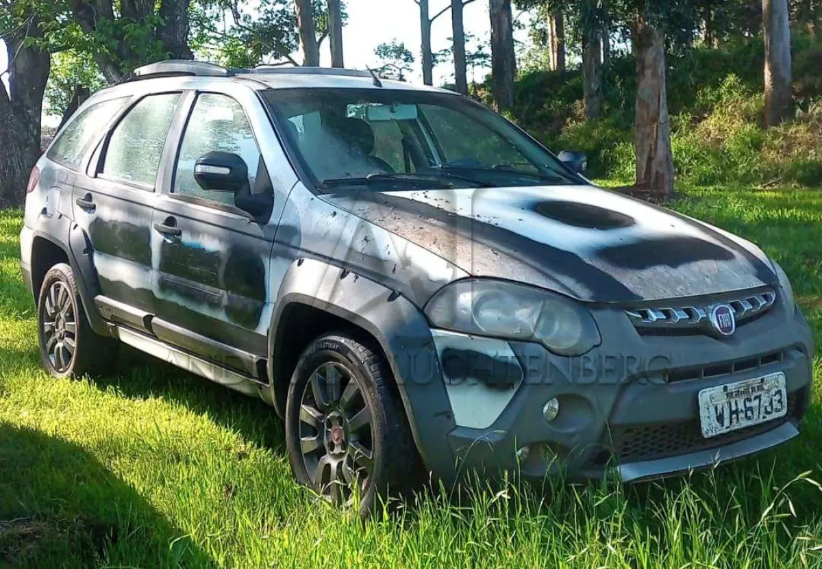Fiat Weekend Weekend Adventure 2014 2015 em Santo Ângelo - Rio Grande do Sul