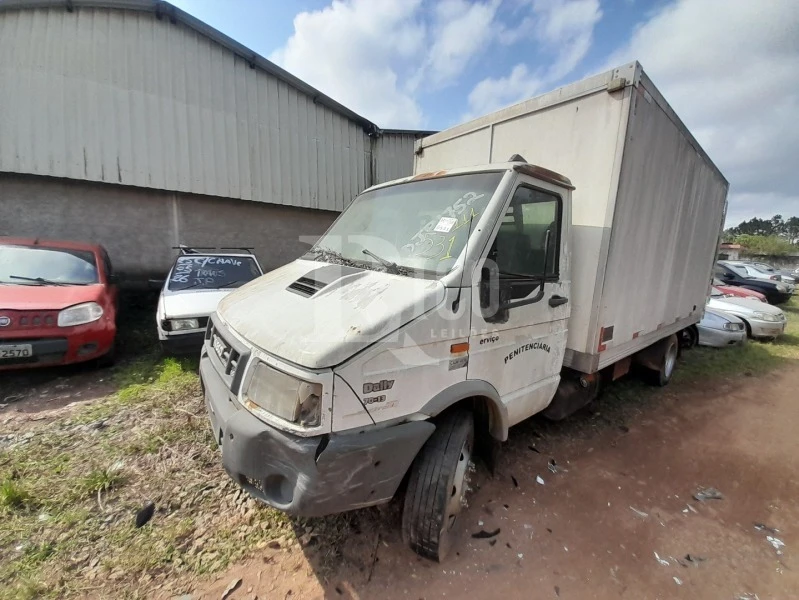 Iveco Daily 7013 CC1 Sem Motor em Mogi Das Cruzes - São Paulo