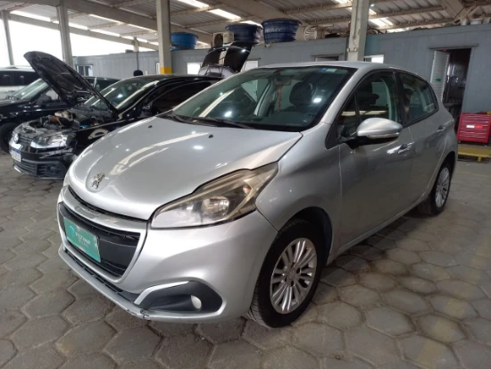 Peugeot 208 ACT PACK MT 2016/2017 Manual Flex em Tijucas - Santa Catarina