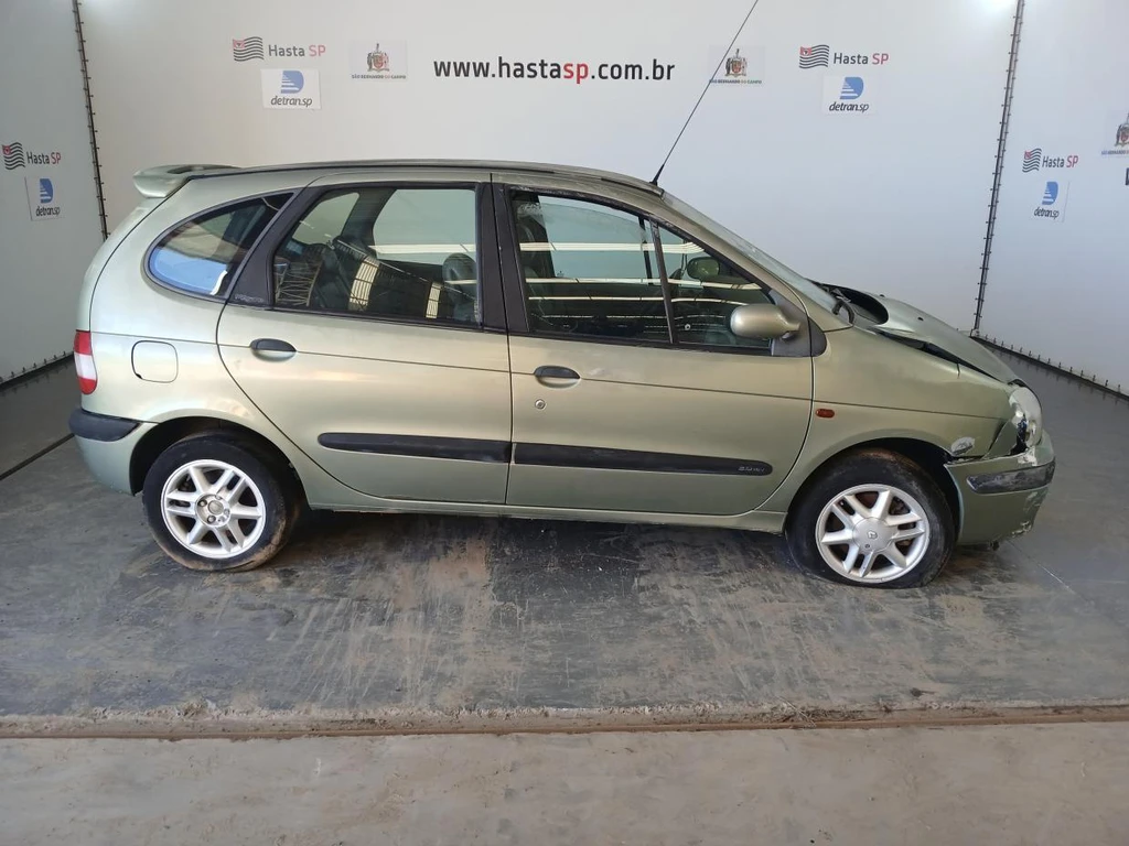 Renault Scenic RXE 2003 Automático 2.0 em Porto Feliz - São Paulo