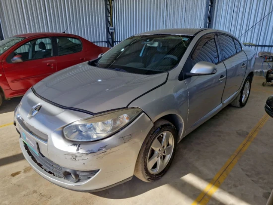 Renault Fluence DYN20A 2013 Automático Gas/Álcool em Suzano - São Paulo