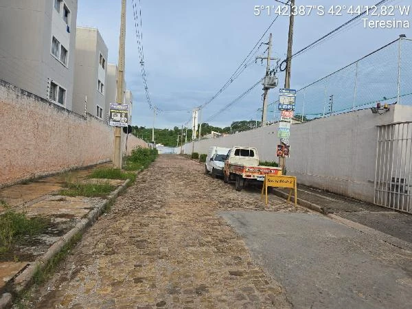 Casa com 2 Quartos em Teresina/PI em Teresina - Piauí