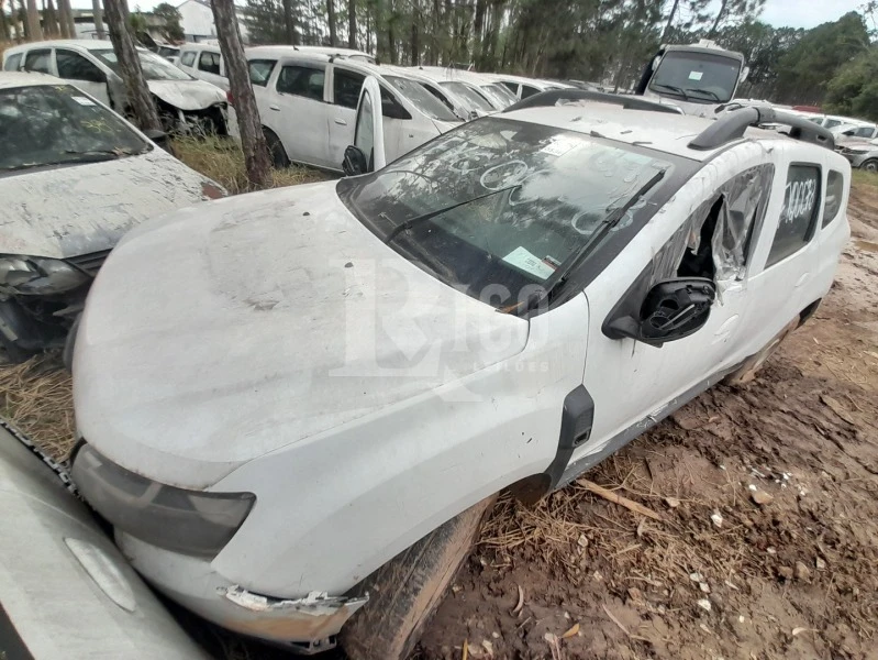 Renault Duster Zen 16 em Mogi Das Cruzes - São Paulo