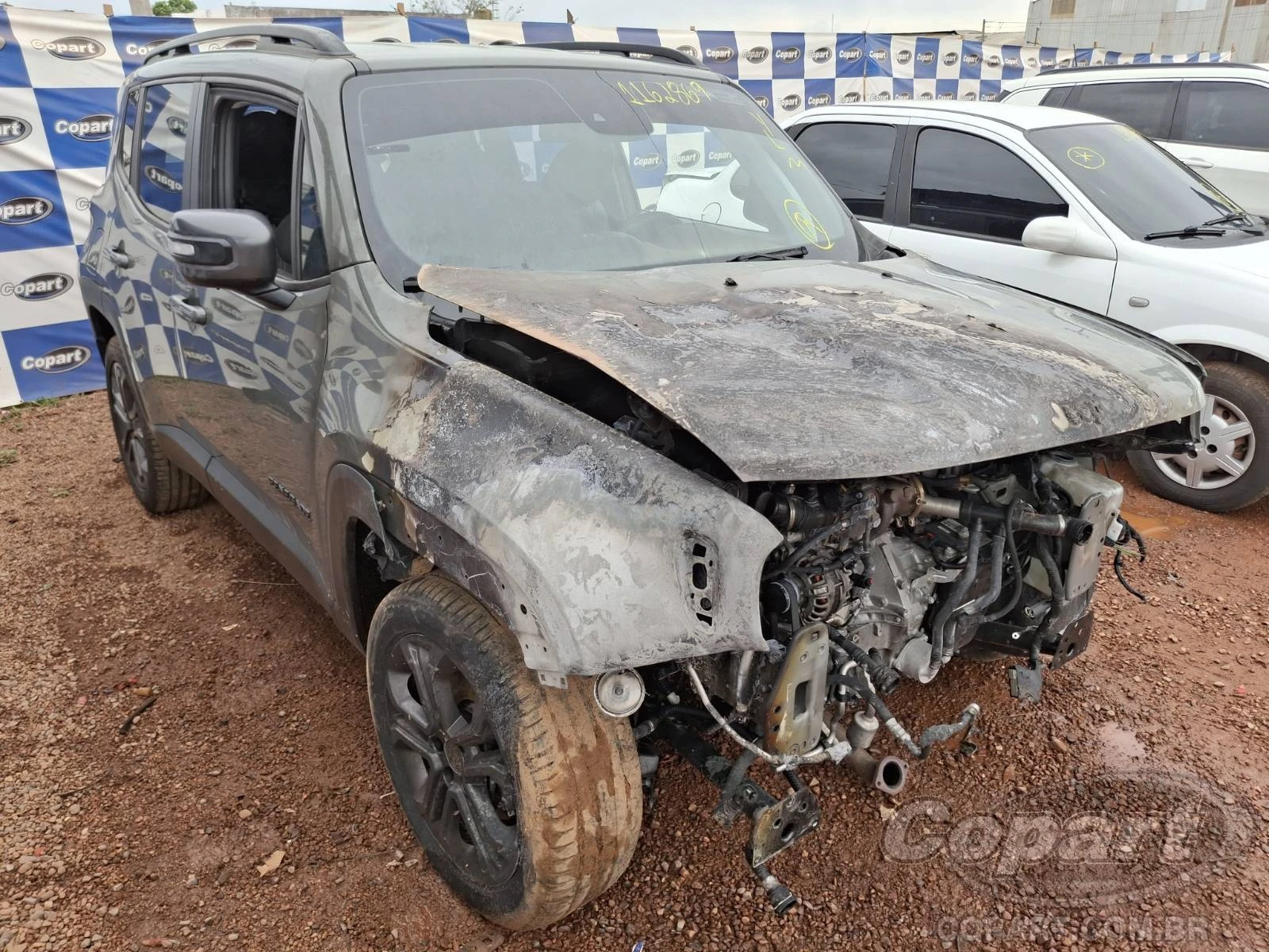 Jeep Renegade Longitude 2024 1.3 Turbo Automático em Cuiabá - Mato Grosso