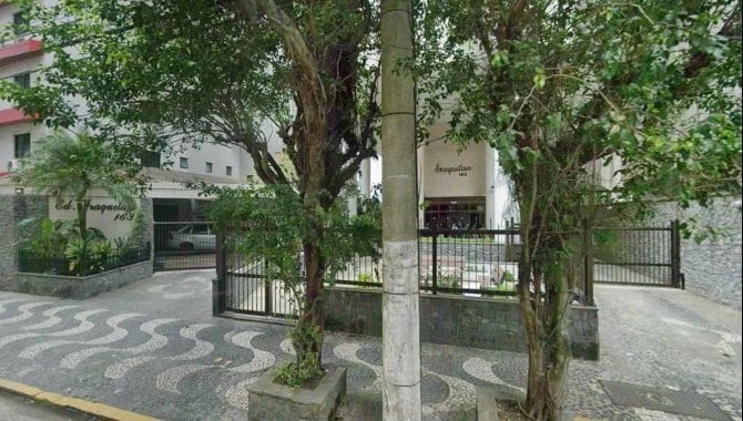 Apartamento com 606 no Edifício Iraquitán em São Vicente/SP em São Vicente - São Paulo