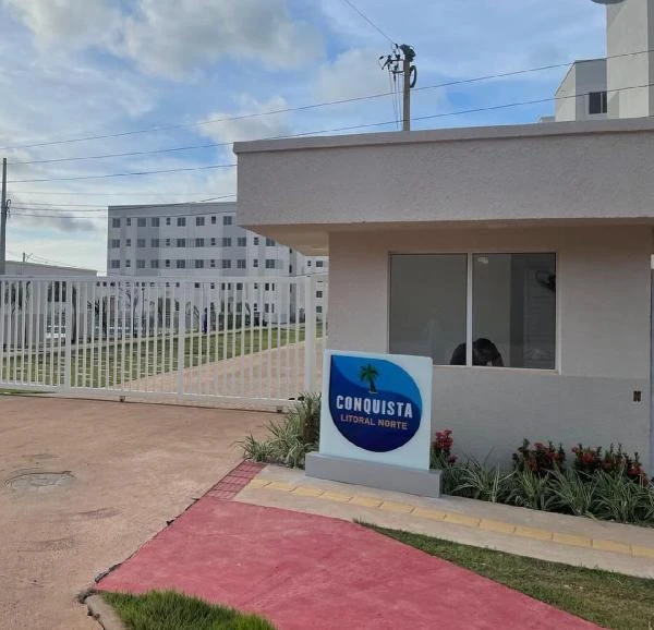 Apartamento com 2 Quartos e 1 Vaga em Camacari/BA em Camacari - Bahia