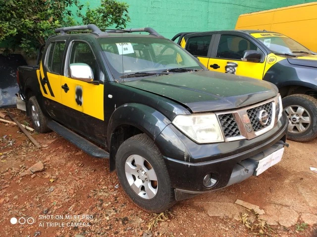 Nissan Frontier LE 25 X4 2010