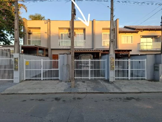 Casa com 2 Quartos em Joinville/SC em Joinville - Santa Catarina