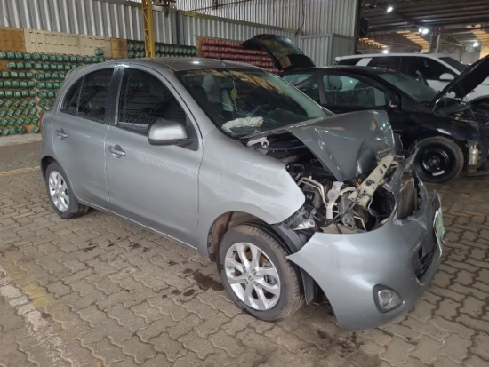 Nissan March 10SV 2016 Manual em Nova Santa Rita - Rio Grande do Sul