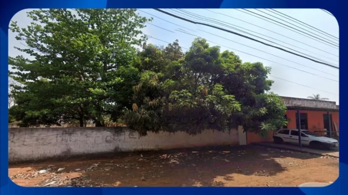 Terreno no Loteamento Colina Azul em Aparecida de Goiânia/GO em Aparecida De Goiânia - Goiás