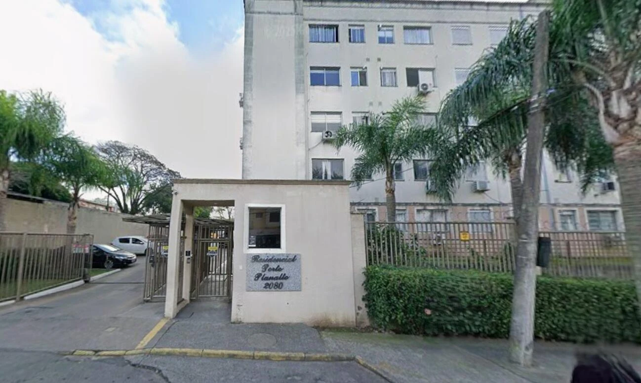 Apartamento no 2º andar, Bloco A em Porto Alegre/RS em Porto Alegre - Rio Grande do Sul