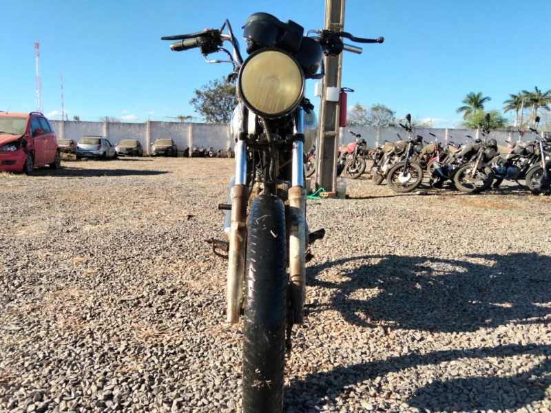 Yamaha YBR 125E 125E 2002/2003 Gasolina em Irecê - Bahia