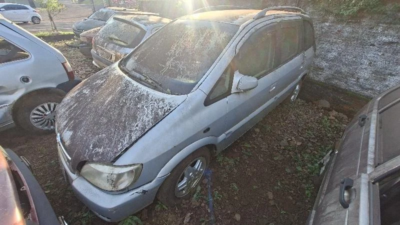 Chevrolet Zafira CD 2002 em São Miguel Do Oeste - Santa Catarina