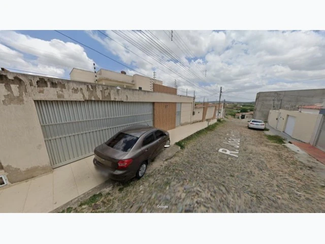 Casa com 5 Suítes em Pedra Branca/CE em Água Branca - Ceará