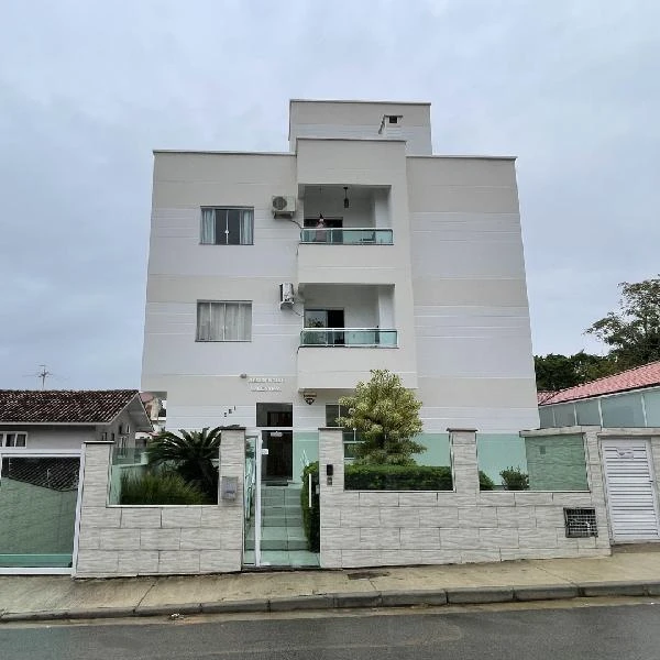 Apartamento com 2 Quartos em São José/SC em Sao Jose - Santa Catarina