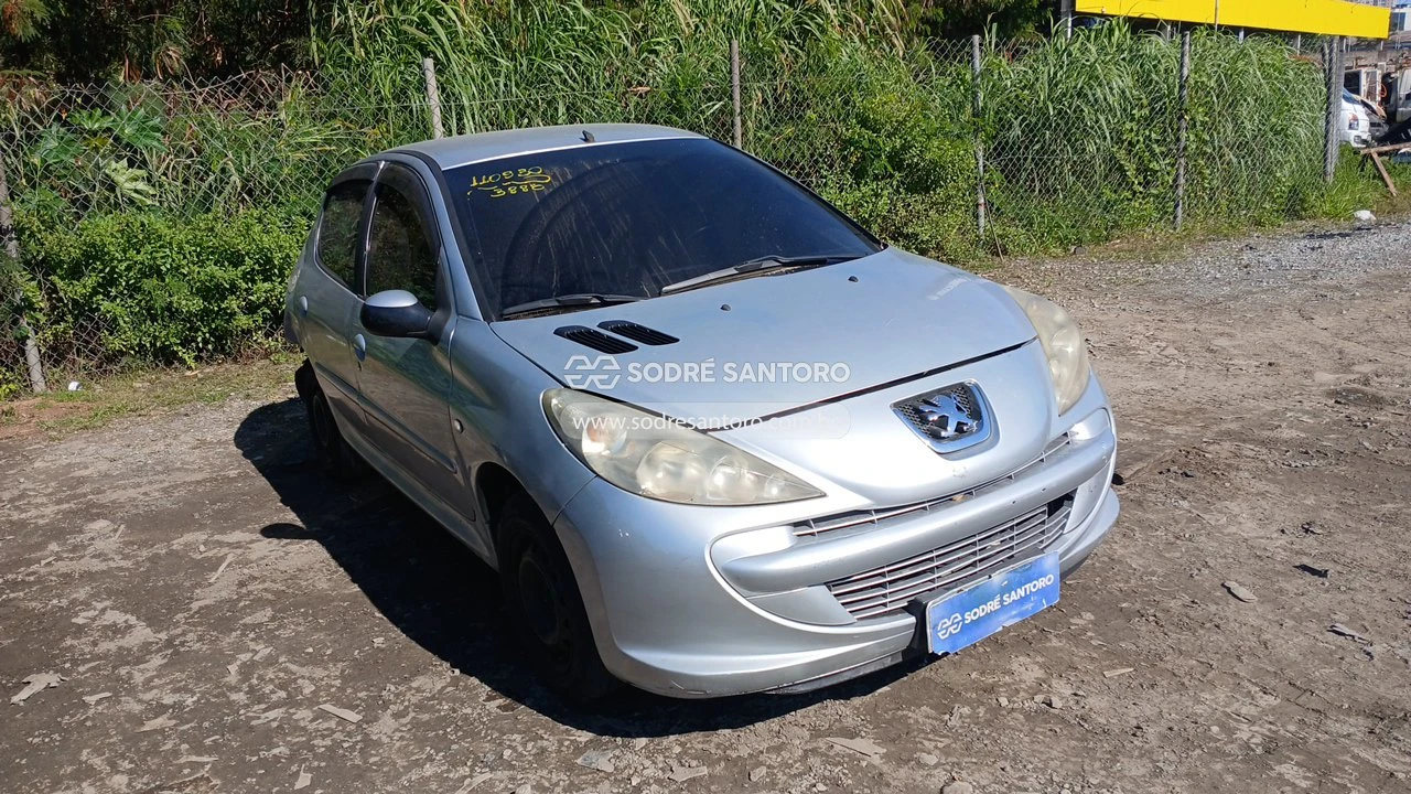 Peugeot 207 XR XR 2011 2012 1.6 Flex Manual Prata em Guarulhos - São Paulo