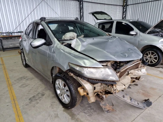 Honda City LX FLEX 2013 Automático em Suzano - São Paulo