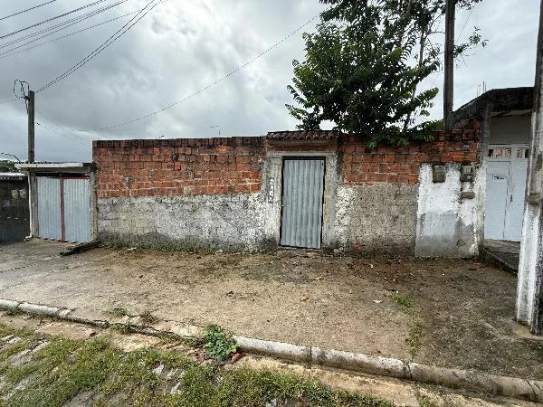 Casa de 43,5m² com 2 Quartos e 1 Vaga na Garagem em Igarassu - Pernambuco