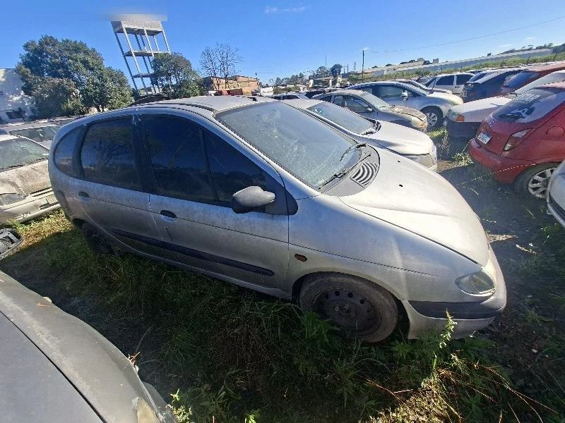 Renault Scenic RT 1.6 16 2000 em Rio Negrinho - Santa Catarina