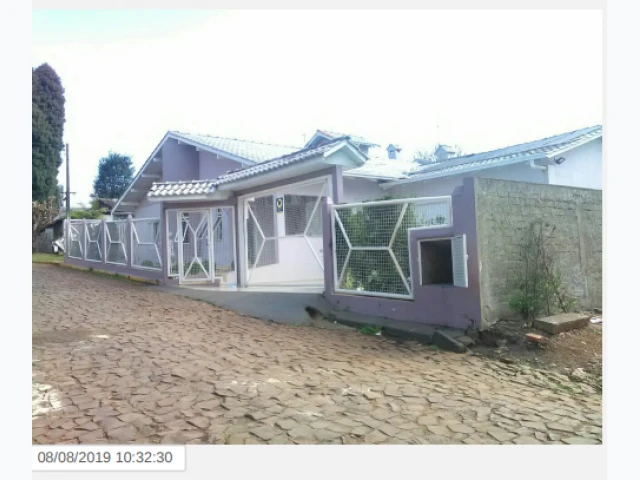 Casa com 1 Suíte e 2 Quartos em Xanxerê/SC em Xanxerê - Santa Catarina
